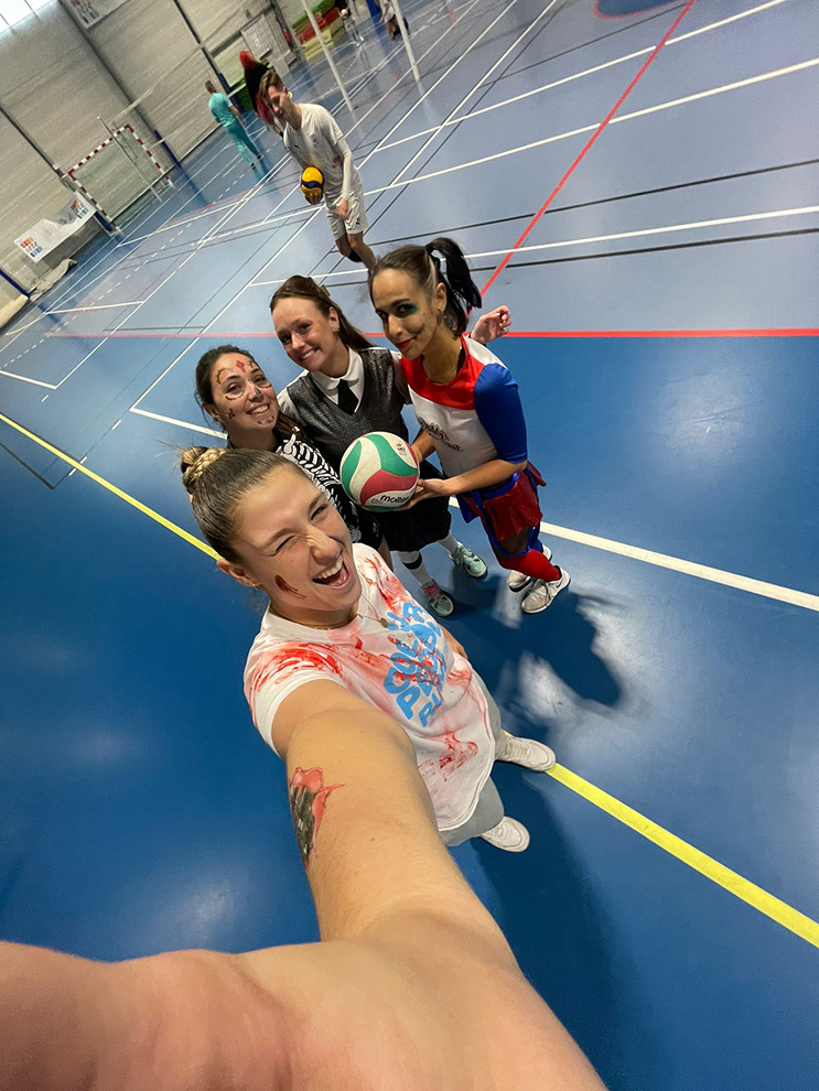 ../photos/dossiersPhotosOptimises/231104@Tournoi_Halloween_2023/WhatsApp Image 2023-11-04 at 21.22.04.jpeg